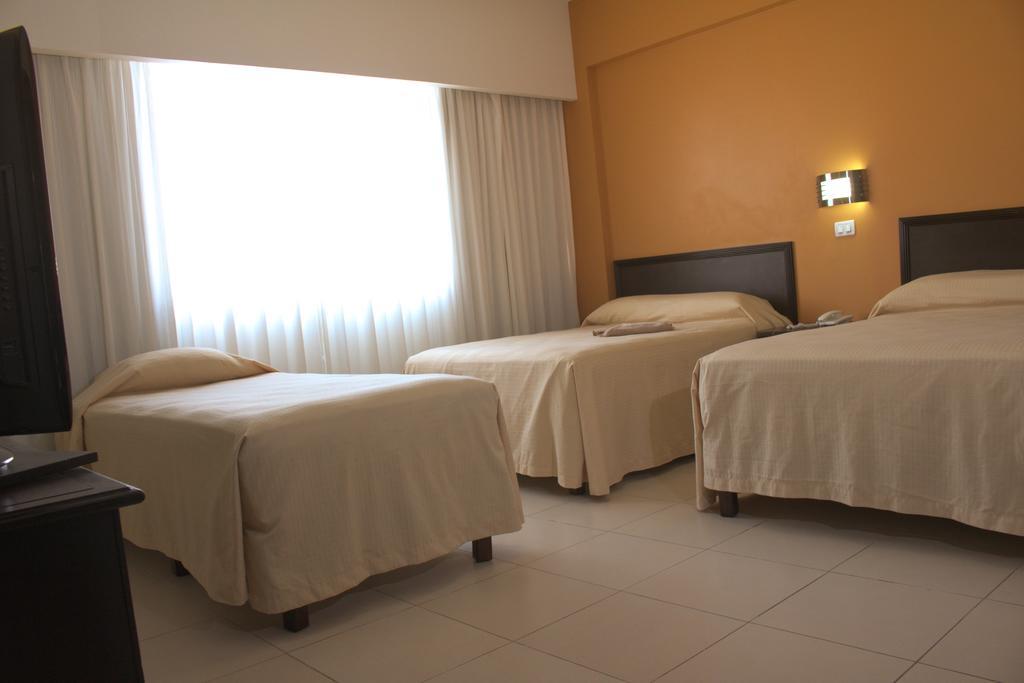 Hotel Miraflores Villahermosa Extérieur photo