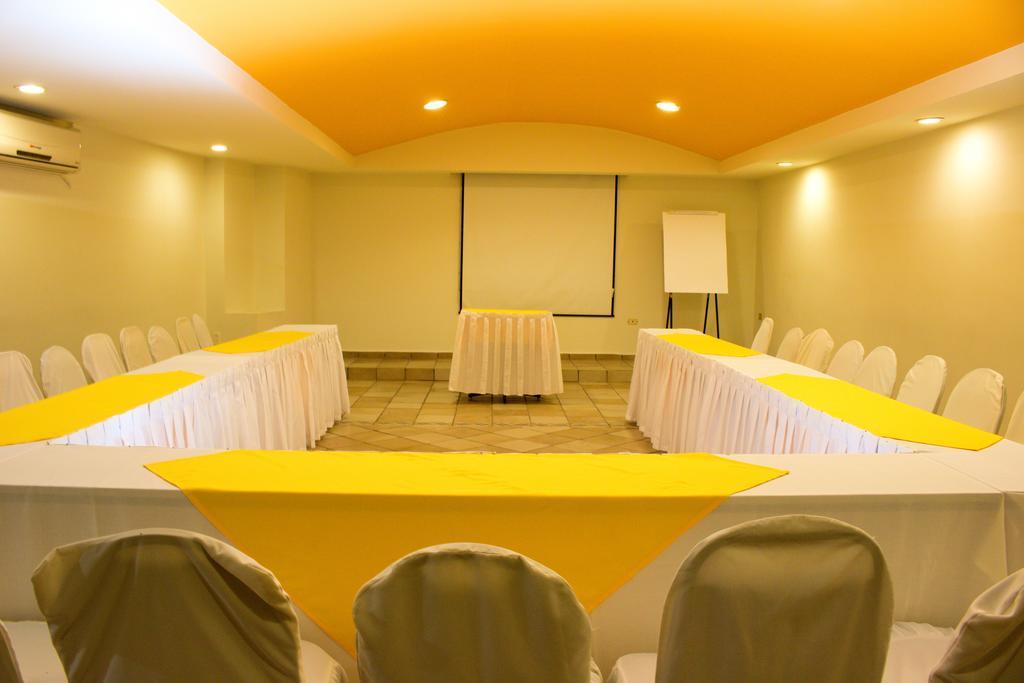 Hotel Miraflores Villahermosa Extérieur photo