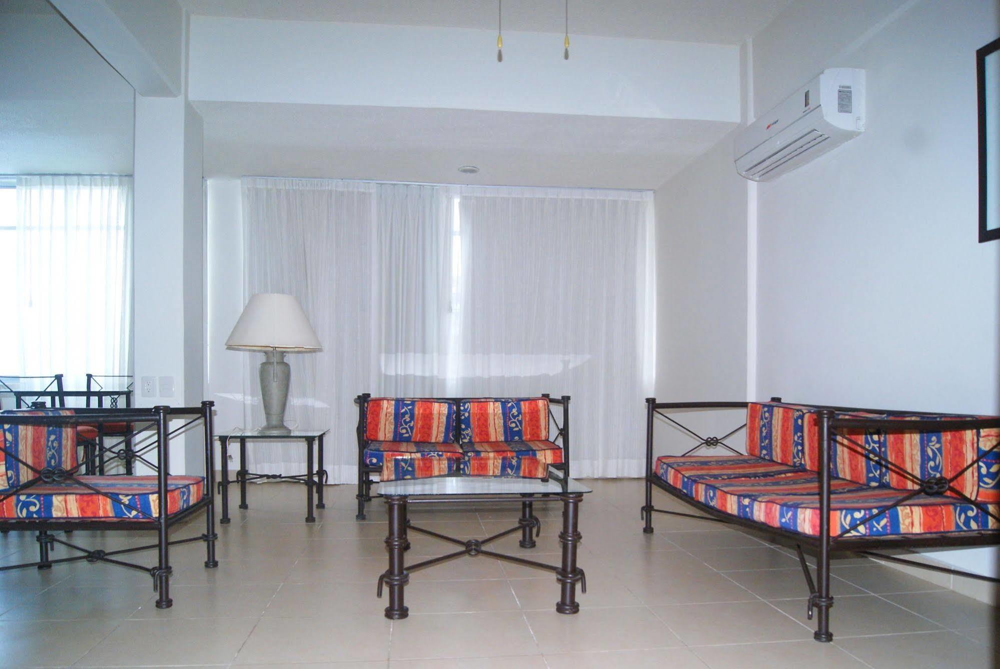 Hotel Miraflores Villahermosa Extérieur photo